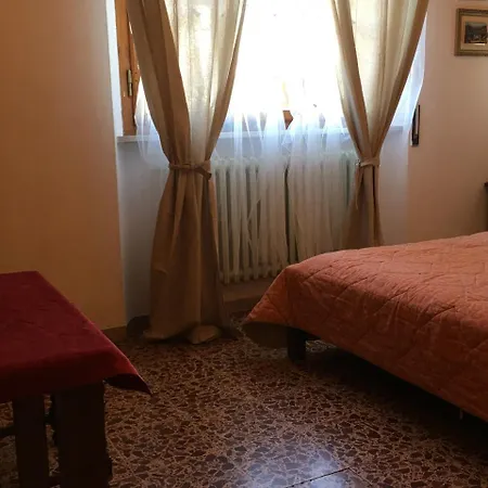 Konukevi A Casa Doina Airport 3*