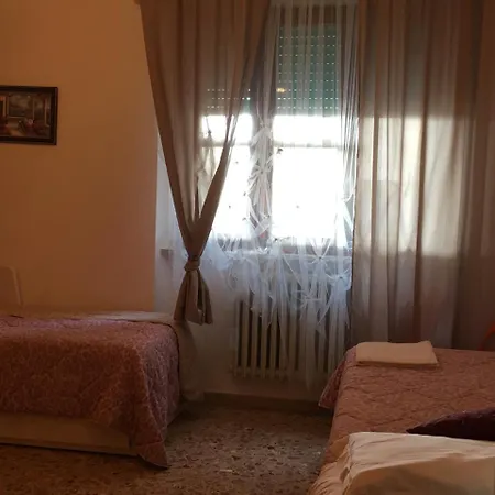 A Casa Doina Airport 3* Pisa
